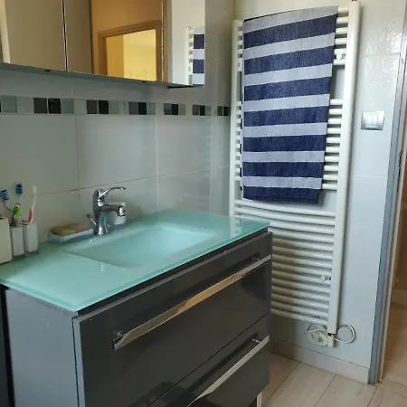 Maison Familiale Avec Belles Prestations *