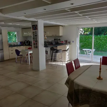 Villa Maison Familiale Avec Belles Prestations *